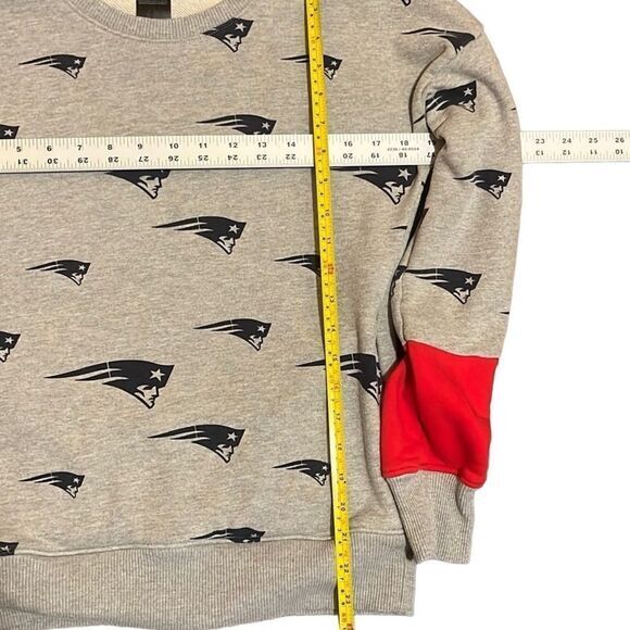 New England Patriots NFL Juniors Sweatshirt Sz M 7/9 Collection Crewneck Pockets - Picture 6 of 7